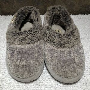 Dearfoams girls fuzzy soft S 7 slippers gray grey